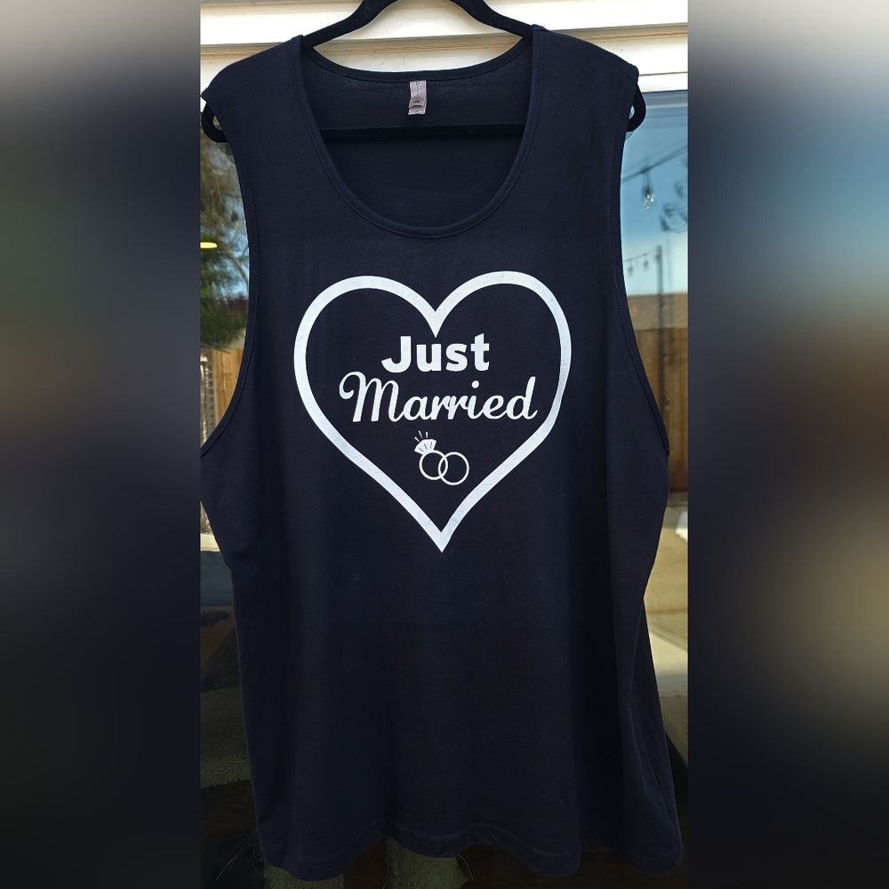 Matching “Just Married” Hubby & Wifey Black Shirts Set of 2 Plus Size XXL 18/20 - Picture 3 of 16